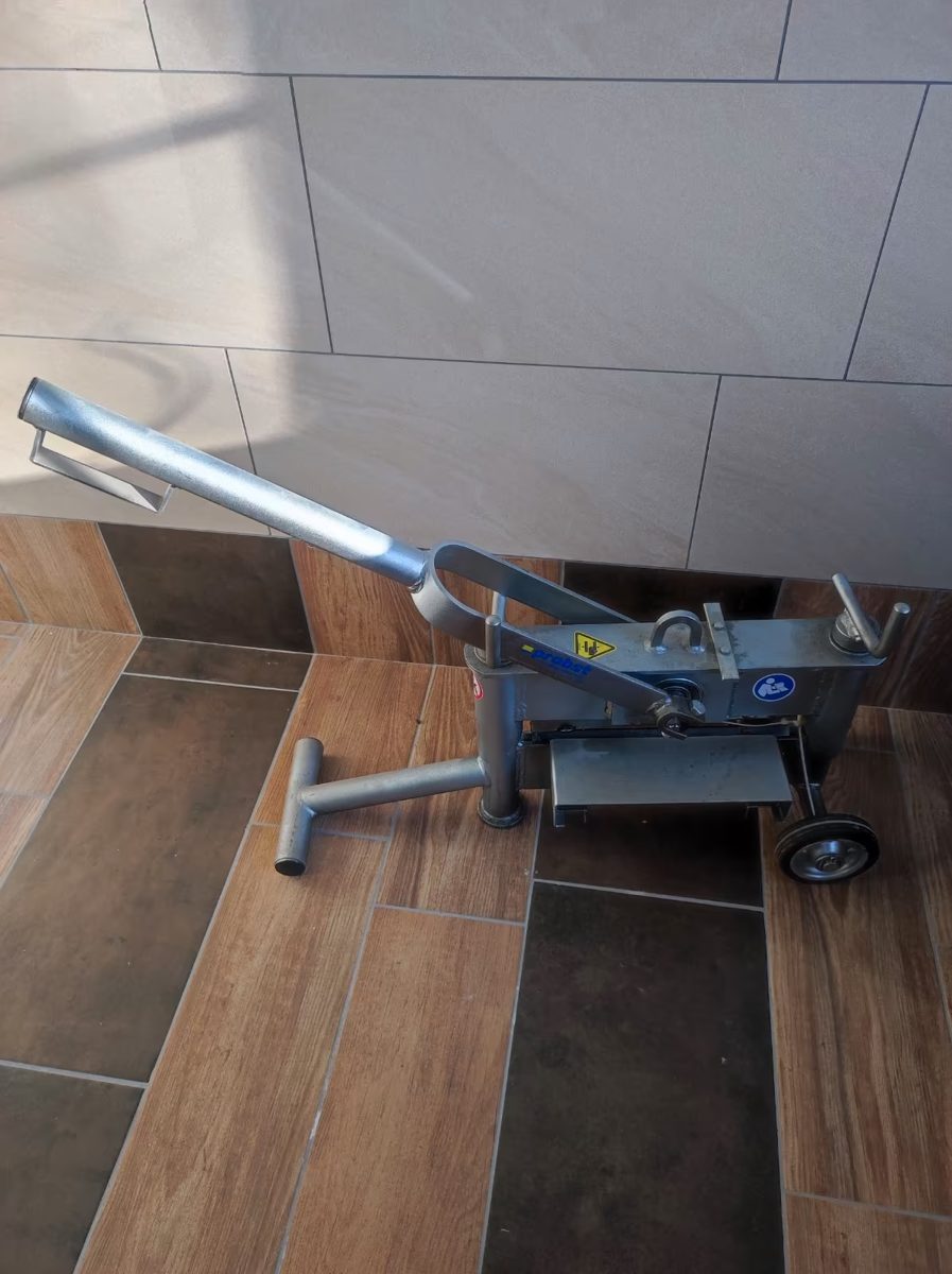 Probst Steinknacker mit Hebel und Transporträdern